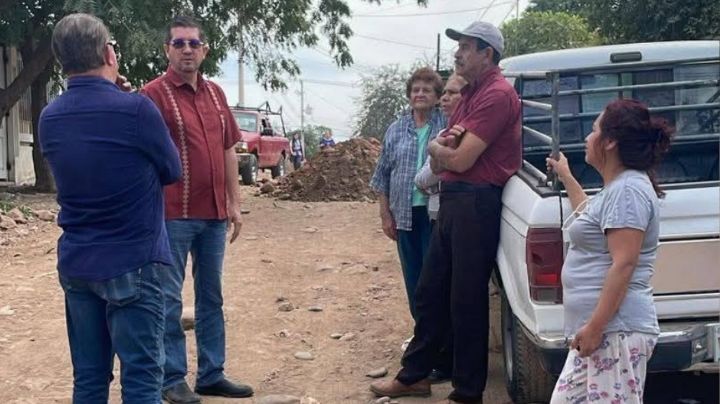 Alcalde de Navojoa supervisa la rehabilitación de drenaje en la colonia Mocúzarit