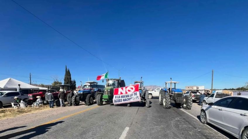 Agricultores continúan BLOQUEOS en principales cruces fronterizos de Chihuahua; se vuelven a cerrar cruces internacionales