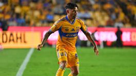 Foto que representa a OFICIAL: Javier Aquino finaliza relación con Tigres UANL; se va molesto con la directiva regiomontana