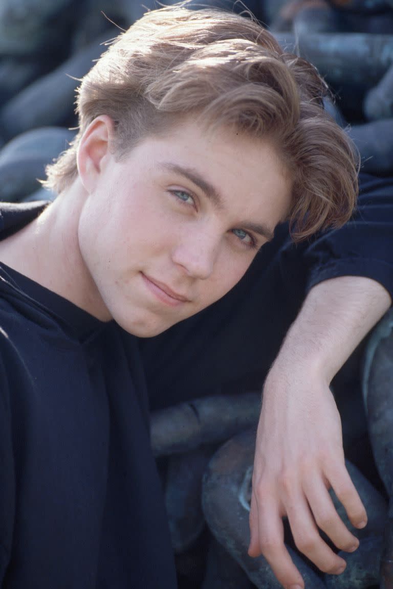  Jonathan Brandis