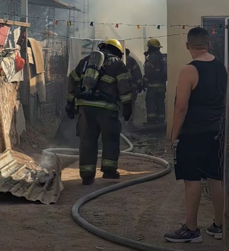 Personal de Bomberos atendió el llamado de emergencia 