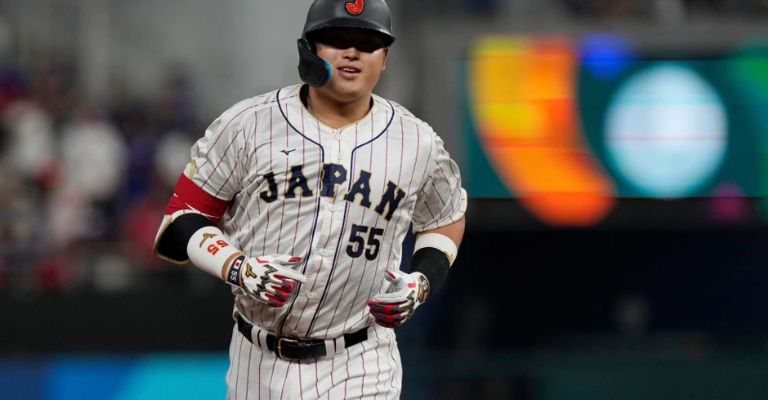 El cañonero también defiende los colores de su país