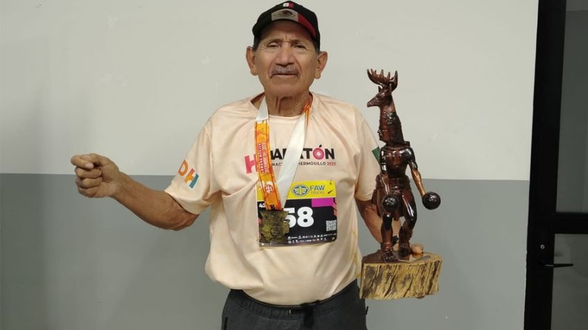 Meta cumplida: José de Jesús Cózari Barrera de Ciudad Obregón llega a la meta de los 100 maratones