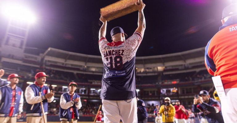 Jake recibió la placa de la loma de lanzamientos