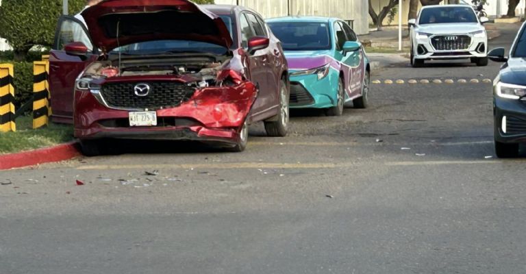 El accidente de tránsito se registró en el cruce de las calles Coahuila y Cajeme.
