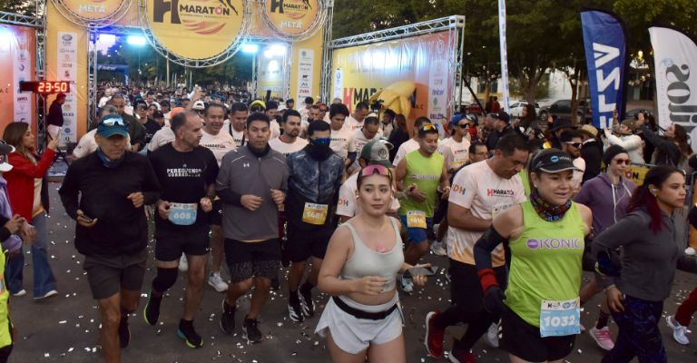 Antonio Astiazarán encabeza el Maratón Internacional de Hermosillo; participan más de dos mil competidoresAntonio Astiazarán encabeza el Maratón Internacional de Hermosillo; participan más de dos mil competidores