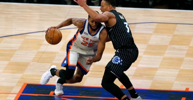 Bridges colaboró con 12 unidades