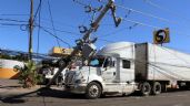Foto ilustrativa de la nota titulada: Tráiler derriba poste eléctrico al sur de Hermosillo; causó fallas en semáforos de la zona