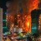 Sube a 160 el número de muertos por VORAZ INCENDIO en Hong Kong; aún buscan a desaparecidos