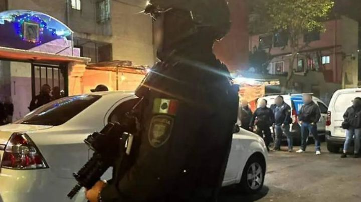 Podría ser venganza: Afuera de la casa de su hijo, matan a un inspector en Tlalnepantla