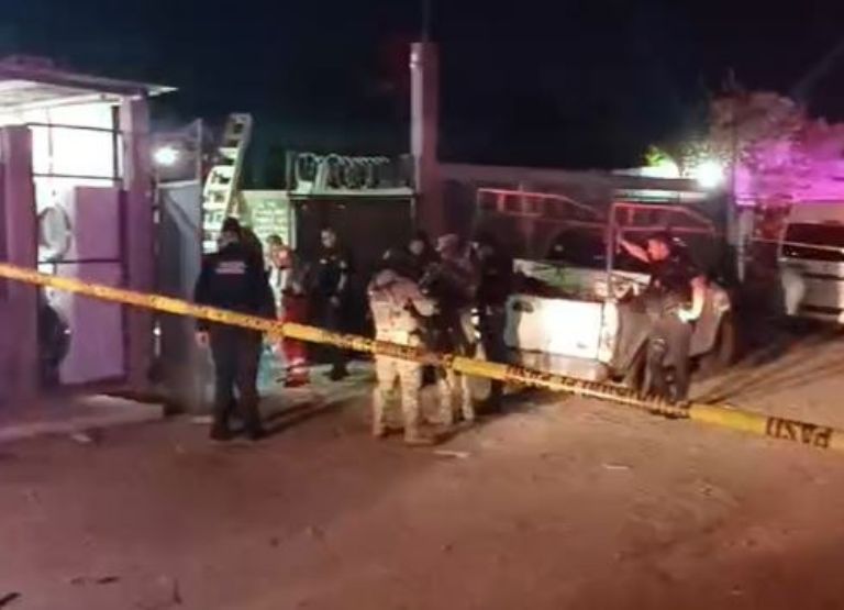 El cuerpo de la víctima quedó dentro del inmueble