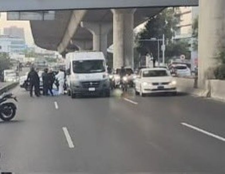 Motociclista muerto en Periférico