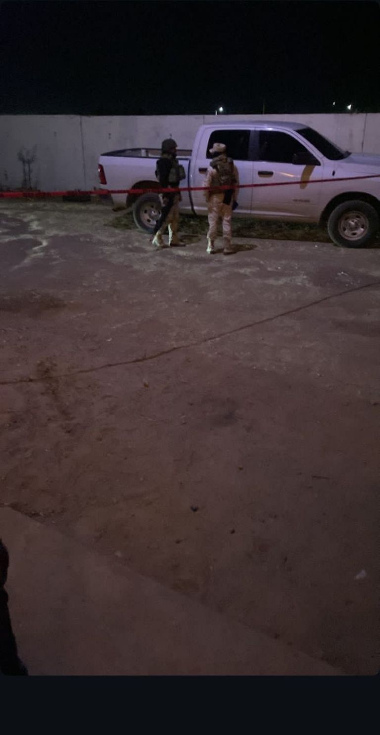 Un hombre llamado Miguel Jazel, de aproximadamente 35 años de edad, falleció tras ser víctima de un ataque armado en el interior de un domicilio ubicado en el norte de Hermosillo