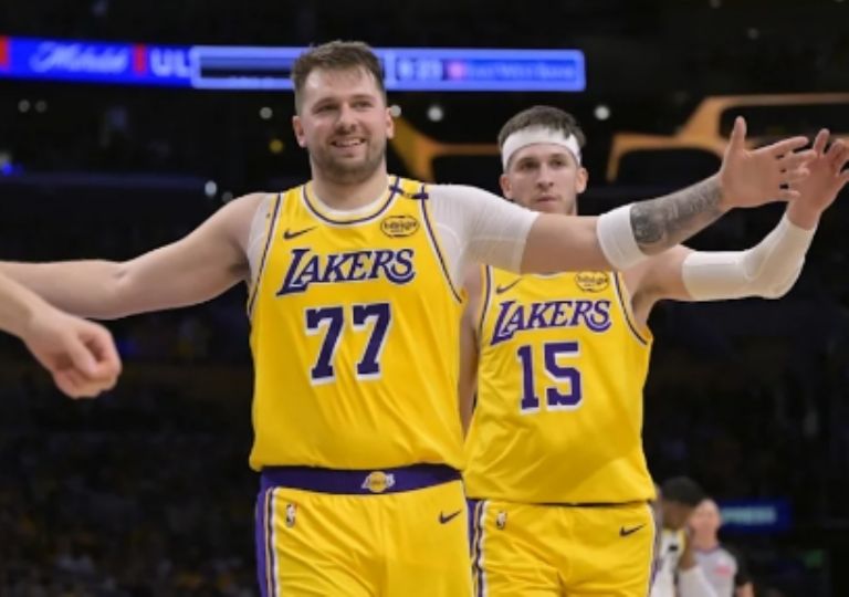 Charlotte Hornets vs Los Angeles Lakers EN VIVO