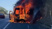 Foto ilustrativa de la nota titulada: (VIDEO) Pánico en el regional mexicano: Camioneta de reconocido cantante arde en llamas