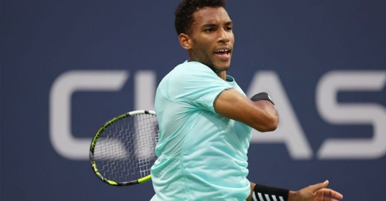 Auger-Aliassime sorprendió al ruso Medvedev