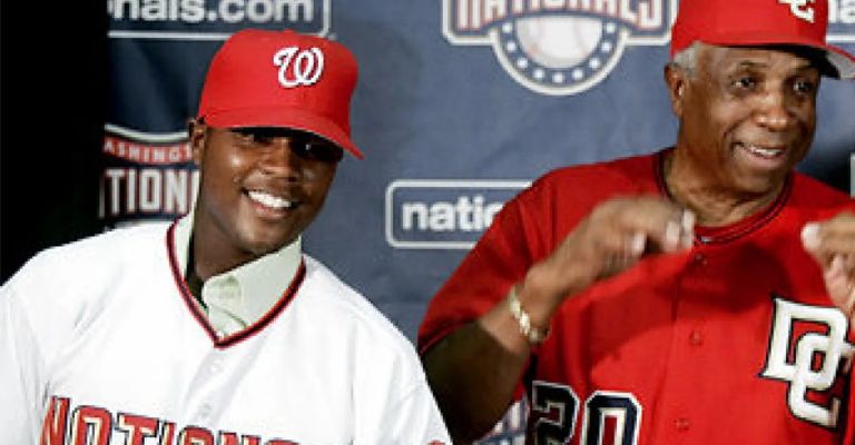 'Smiley' González mintió sobre su edad para firmar