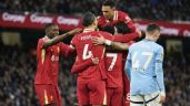 Foto ilustrativa de la nota titulada Liverpool se impone al City y la corona de la Premier se tiñe cada vez más de rojo