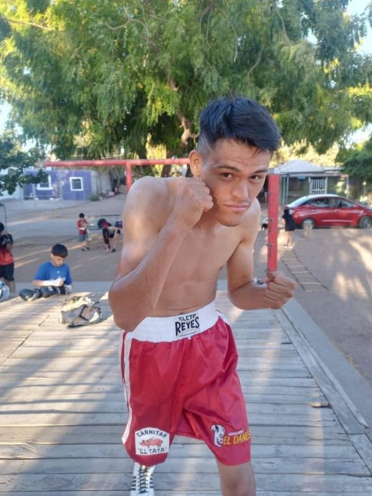 Mario Valenzuela gana en el Reino Unido