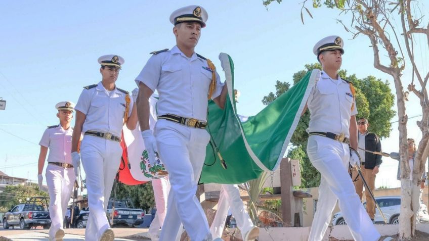 Realizan evento para conmemorar el Día de la Bandera en Guaymas y Empalme