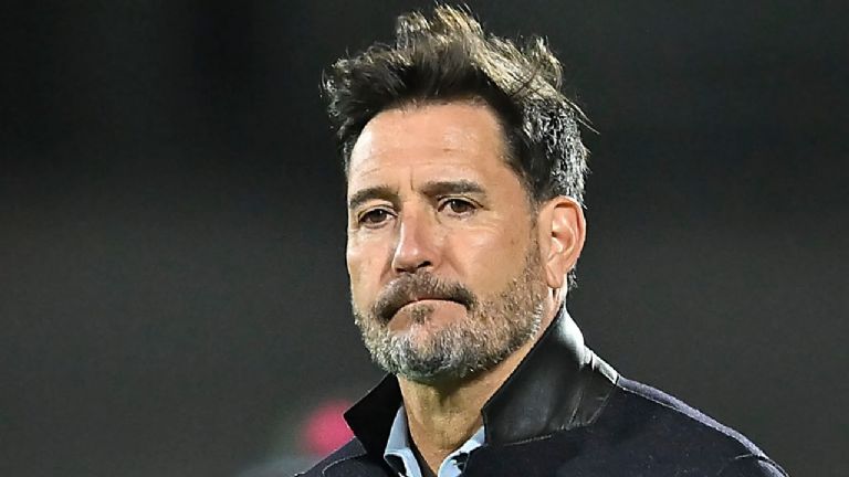 Pumas despide a Gustavo Lema