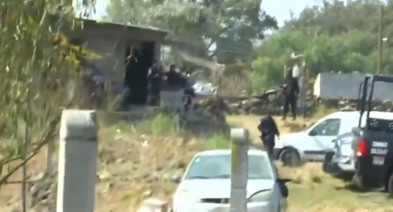 Hallan fosa clandestina en Xochimilco