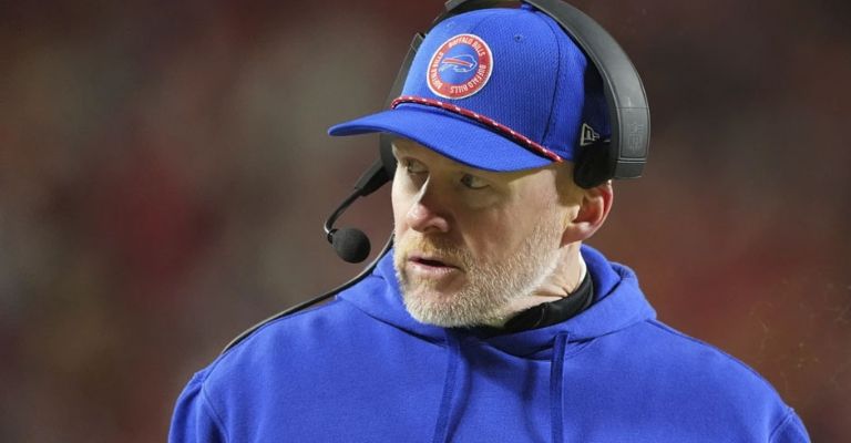 Sean McDermott cuenta con un gran material humano