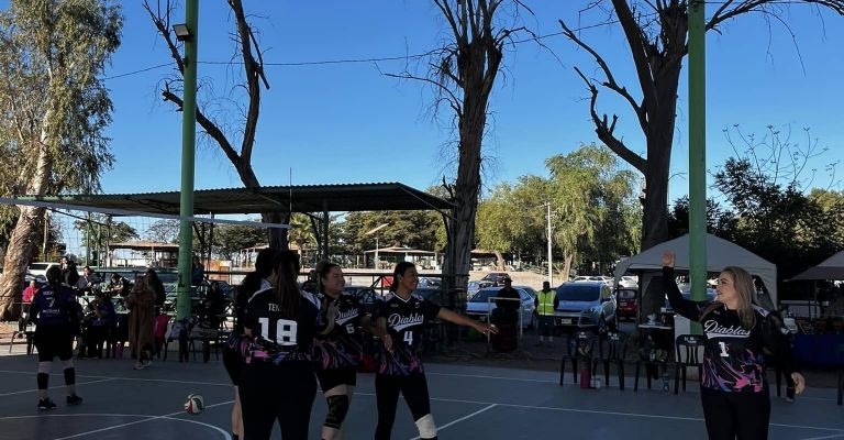 Cajeme brilla en el Campeonato Estatal Máster de Voleibol 2025