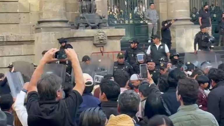 Protesta en el Congreso de la CDMX