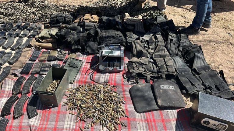 Aseguran arsenal en Trincheras