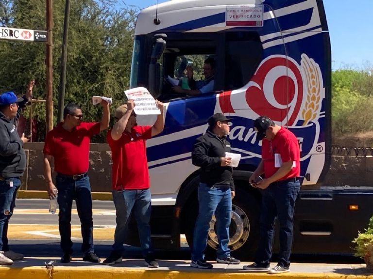 Maestros insisten en paro nacional de 72 horas; realizan manifestaciones en Ciudad Obregón