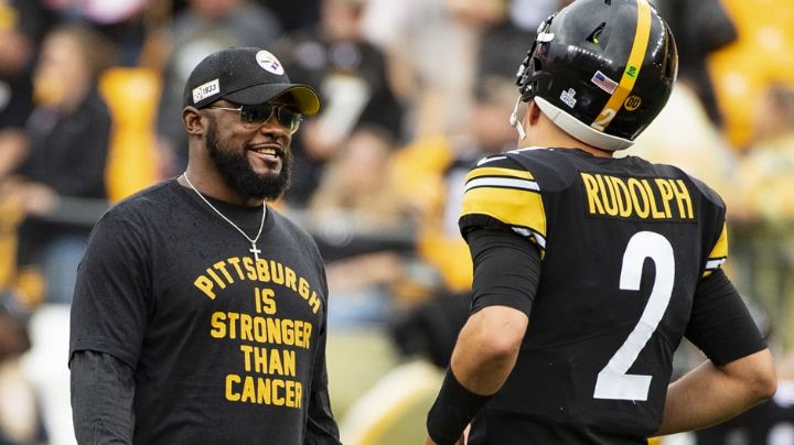 Tomlin se siente cómodo con Mason Rudolph, pero no descarta a Aaron Rodgers