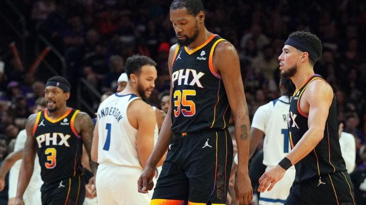 Los Phoenix Suns consuman un rotundo fracaso de 400 millones de dólares