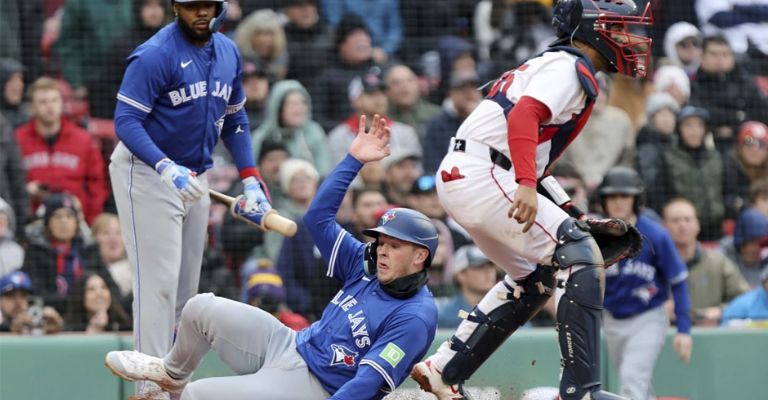 Will Wagner de Toronto anota en la séptima entrada