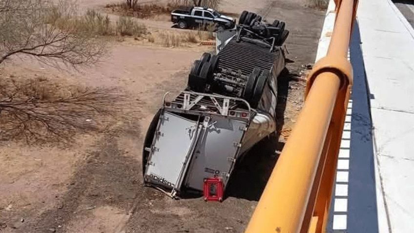 Terrible accidente en Sonora: Tráiler cae de puente en Santa Ana, deja cuatro lesionados