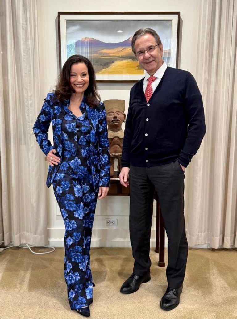 De hecho, Fran Drescher en su reunión con el embajador de México en Estados Unidos dijo que desea conocer a Sheinbaum