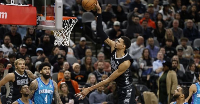 Wembanyama ya fue Novato del Año