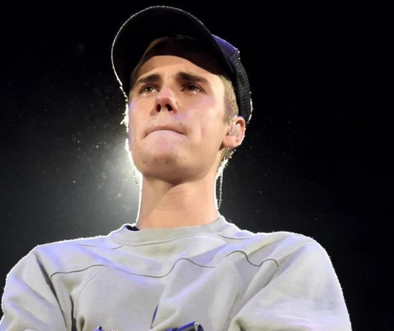 Justin Bieber asegura que no tiene problemas económicos 