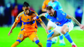Foto ilustrativa de la nota titulada Tigres y Cruz Azul empatan en el partido de ida de las semifinales de la Concacaf