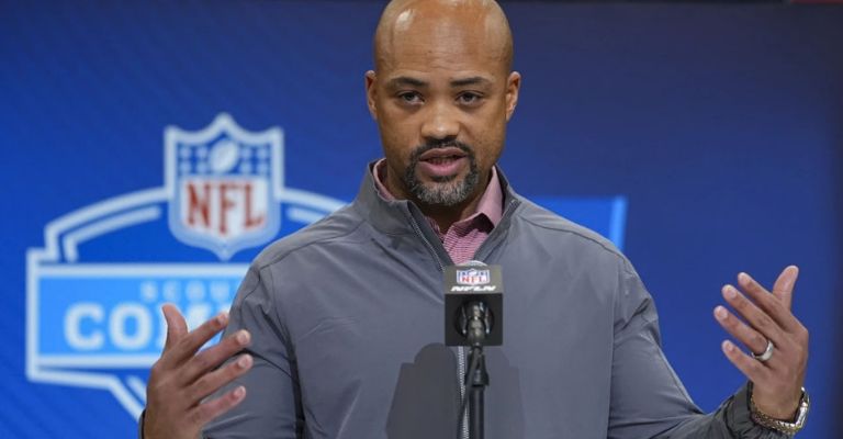 Fontenot no decide aún el futuro de Cousins