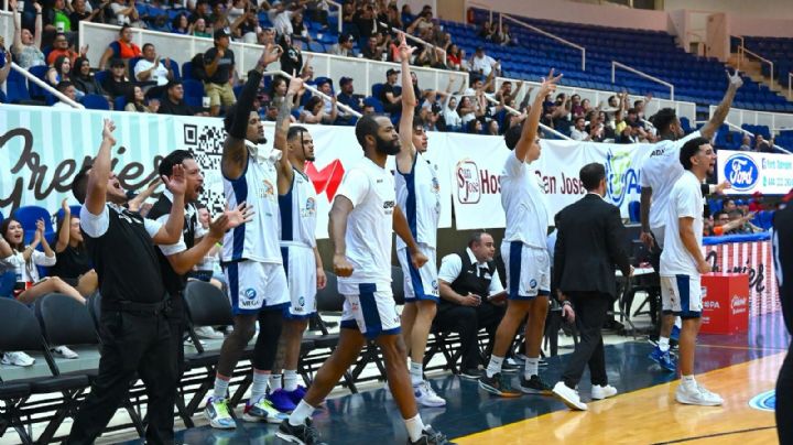 Los Halcones de Ciudad Obregón ponen en riesgo su liderato ante los Zonkeys