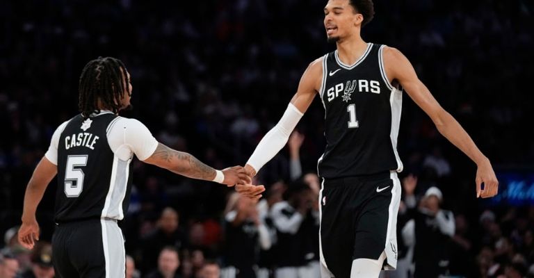 Cambio de estafeta en San Antonio