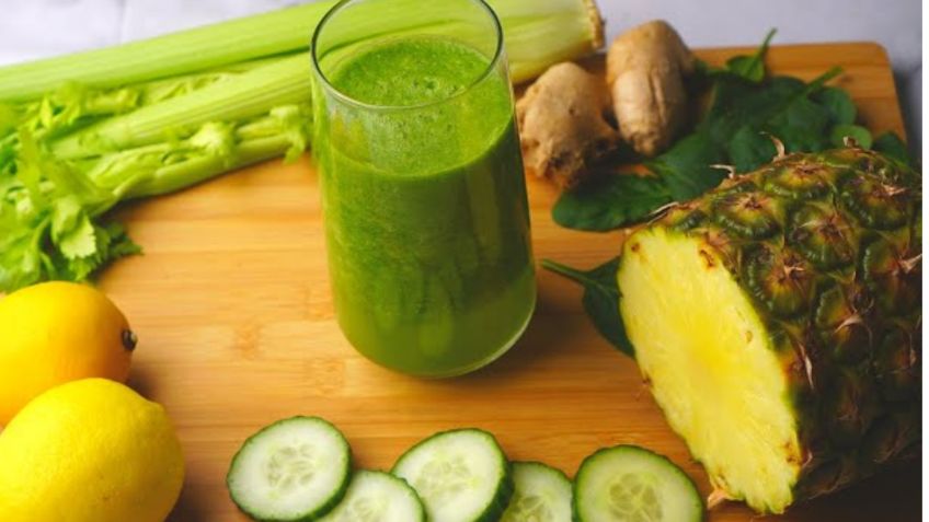 Tres jugos verdes para comenzar el día con energía y reducir la inflamación