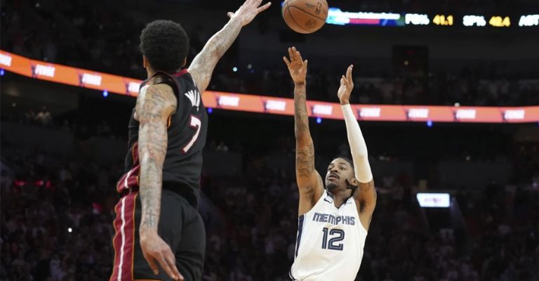 Morant ha tenido varios problemas con la liga