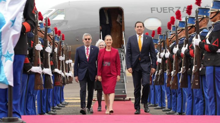 Claudia Sheinbaum llega a Honduras para participar en la Cumbre de la CELAC