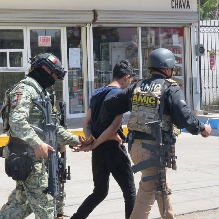 Identifican a sujetos que atacaron a agentes AMIC en Ciudad Obregón