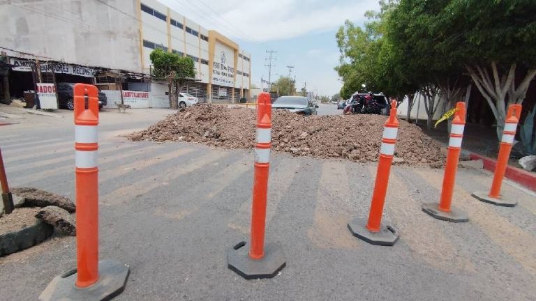 Continúan trabajos de rehabilitación de calles de Ciudad Obregón