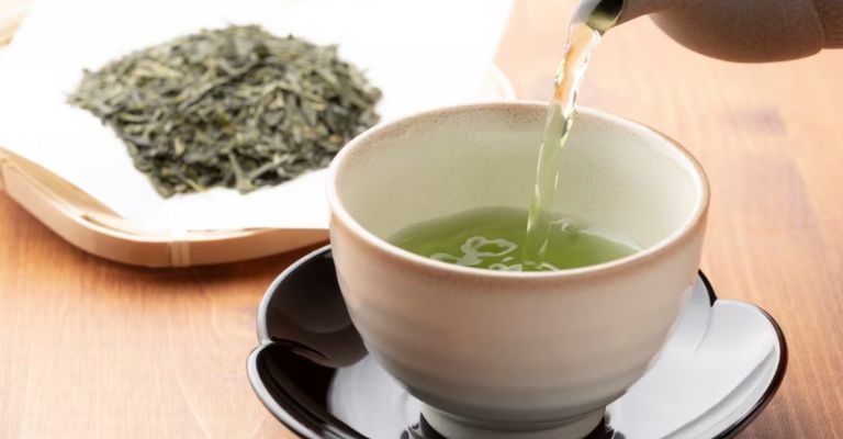 Té verde contiene beneficios para la salud 