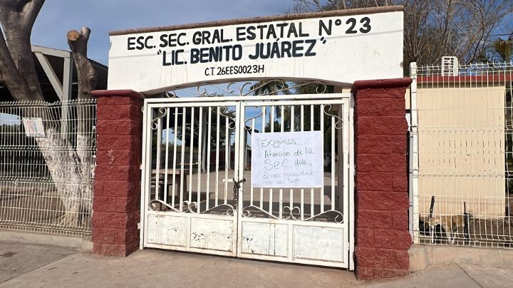 Por falta de agua, padres de familia toman secundaria 'Benito Juárez' de Pueblo Yaqui