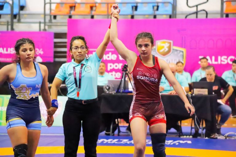 Par de luchadores sellaron su boleto para los próximos juegos Panamericanos Juveniles, que se celebrarán en Río